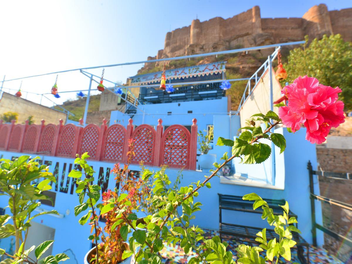 L G Guest House Jodhpur  Bilik gambar